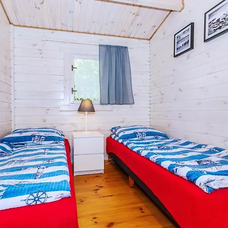 Dantom 山林小屋 *