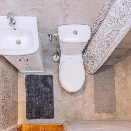 Dantom 山林小屋 *